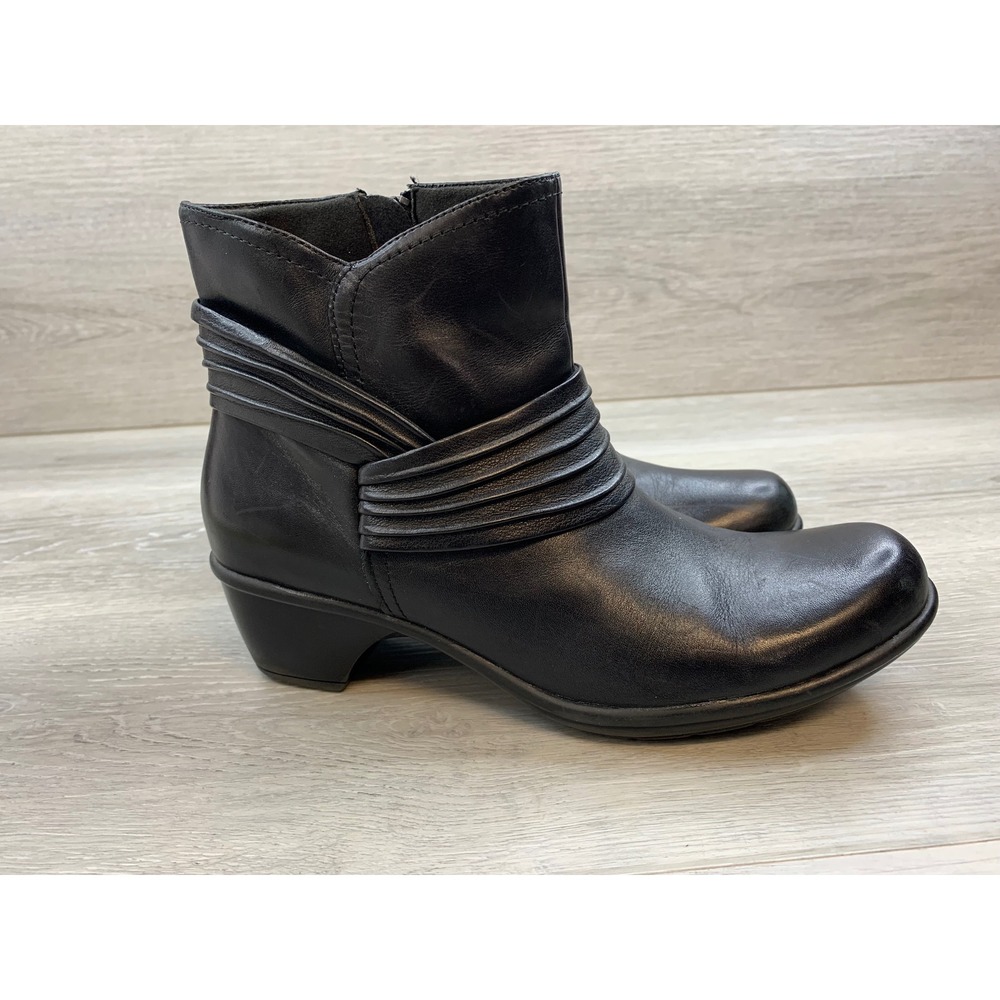 Clarks Women's‎ Black Leather Pleated Wrap Ankle Boots 9 Casual Comfort Shoes